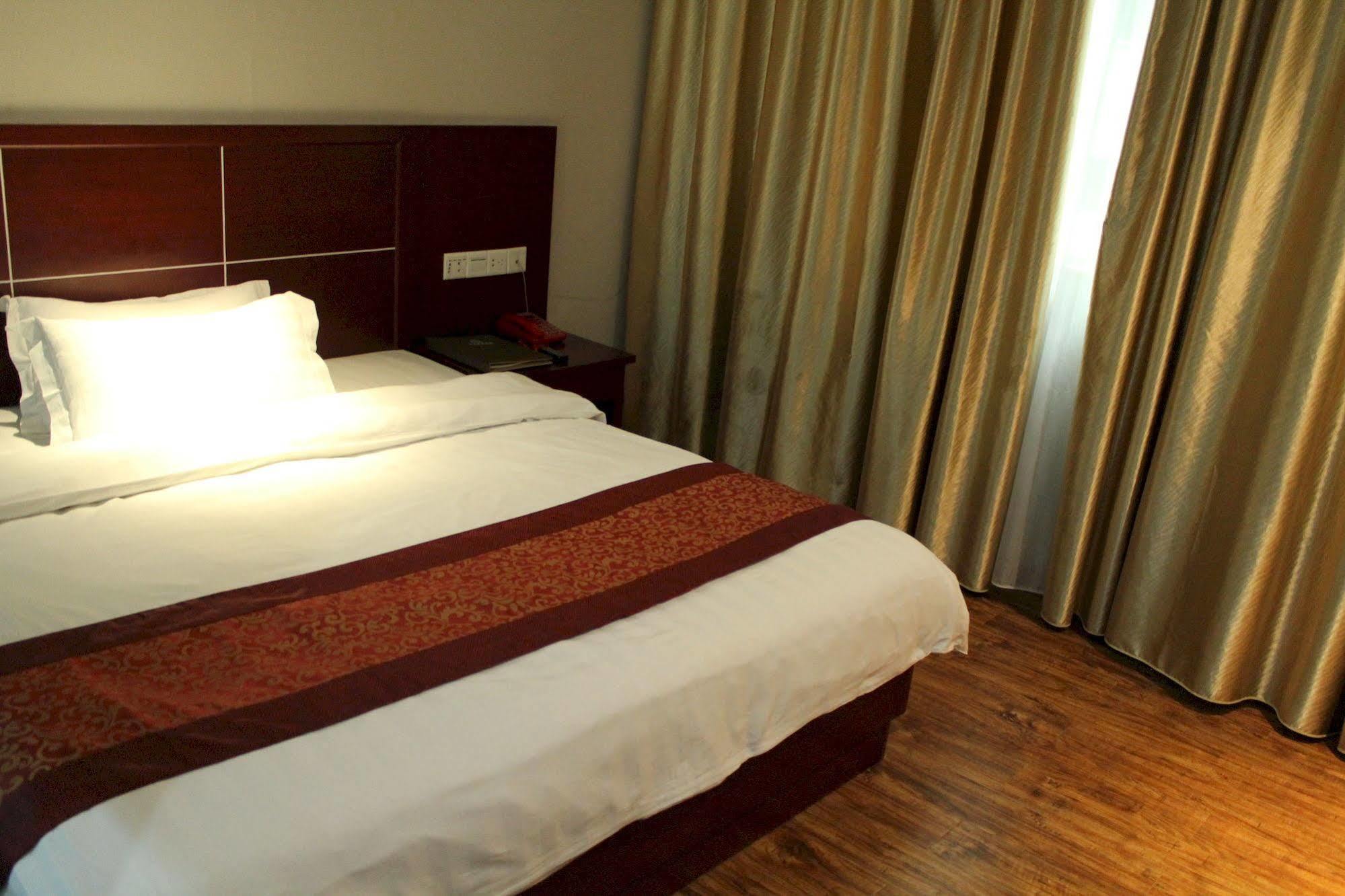 Zhongda Jindu Hotel Гуанджоу Екстериор снимка
