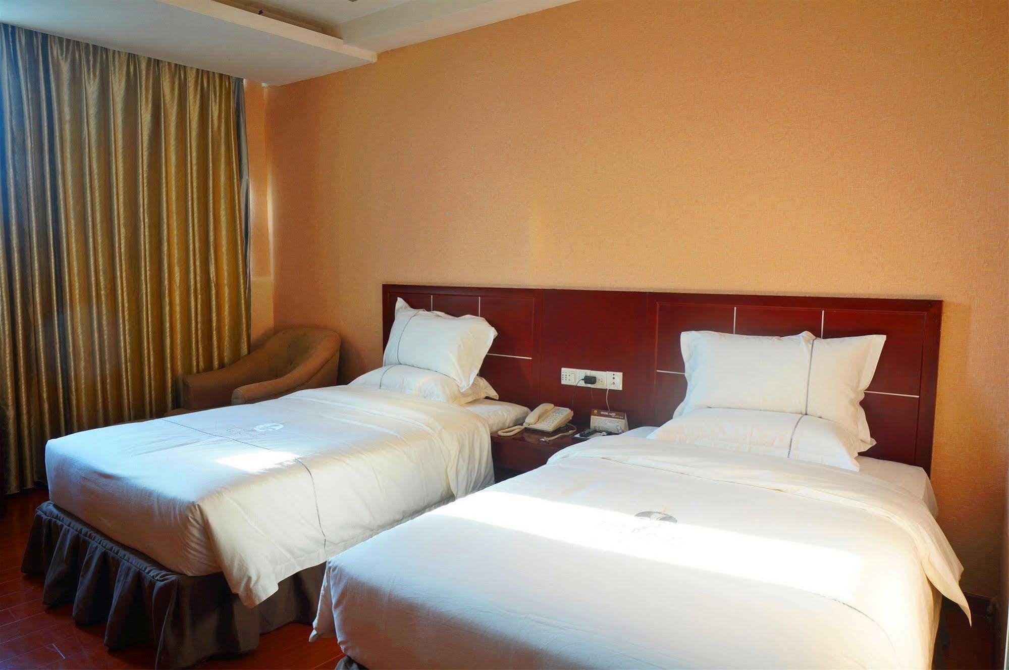 Zhongda Jindu Hotel Гуанджоу Екстериор снимка