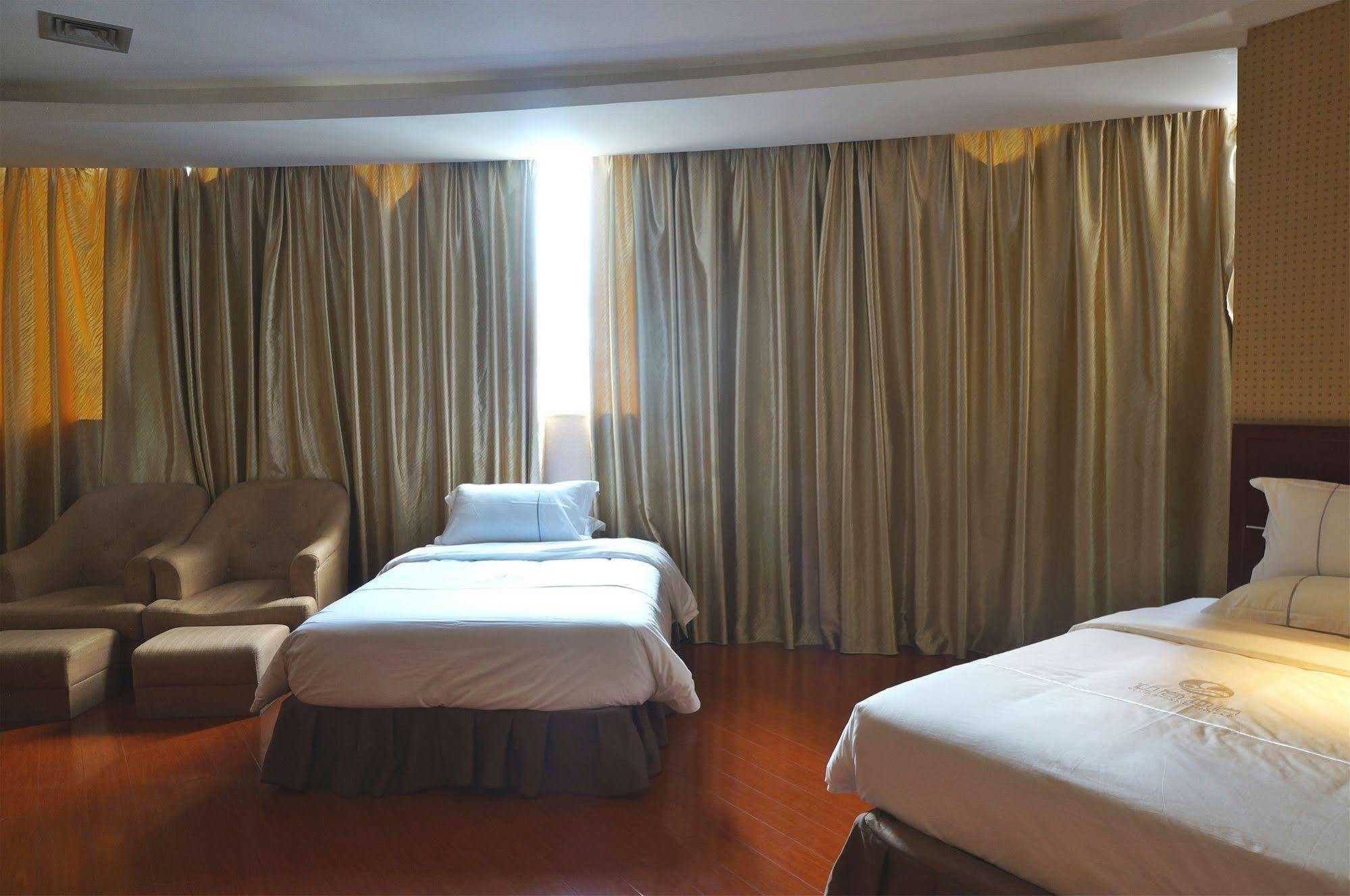 Zhongda Jindu Hotel Гуанджоу Екстериор снимка